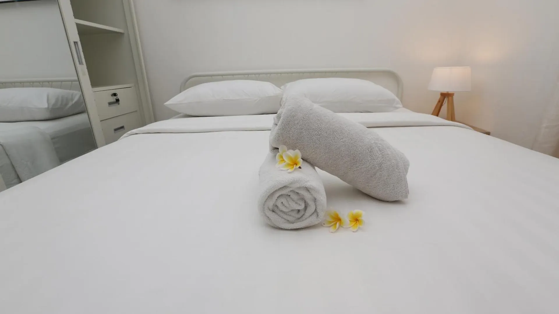 Queen Seminyak Villa By Walidwipa Paradise Hospitality